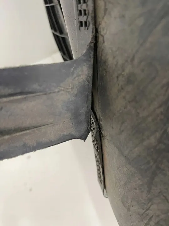 Vasen etupyörän kaari Opel Astra J 2012 image 4