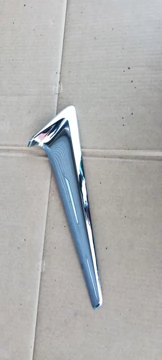OEM PW401-10002 Rechter Bumperstrip voor Toyota CHR Lift image 2