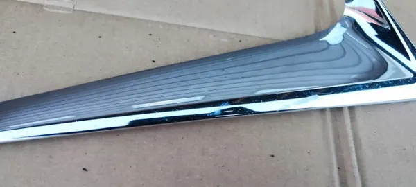 OEM PW401-10002 Rechter Bumperstrip voor Toyota CHR Lift image 3