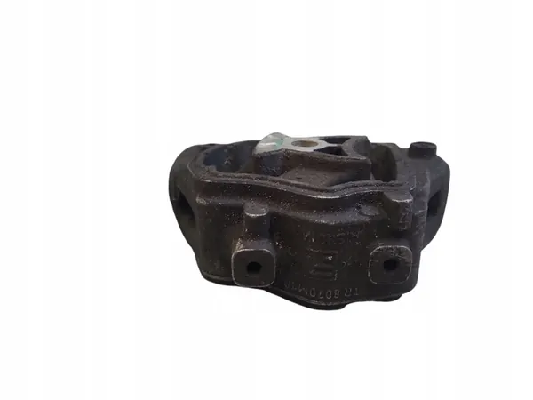 Support moteur VOLVO V70 III 2.4L diesel TR8070M18 image 2