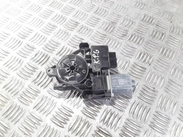 Moteur de vitre avant gauche VW 5Q0959811A image 3