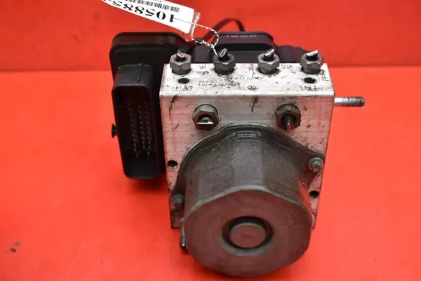 Pompe ABS OEM A0094315212 pour Mercedes CLA 250 image 4