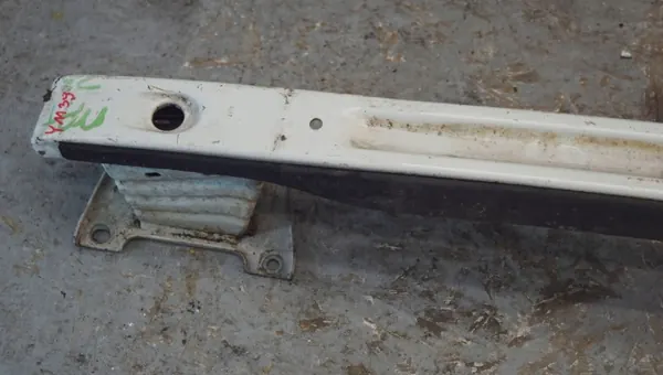 Poutre de pare-chocs arrière Fiat Doblo II OEM JKM23684 image 3