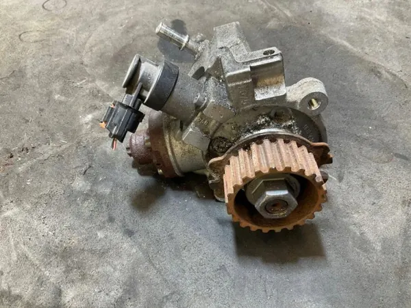 Polttoainepumppu OEM 9811347380 Peugeot 308 II 1.6L Diesel image 3