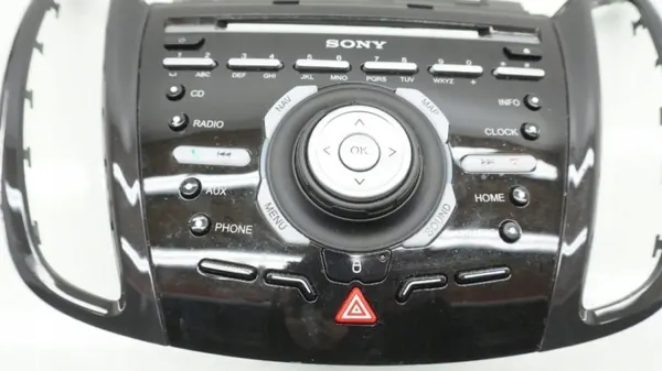 Ford Kuga MK2 radion paneeli OEM CV4T-18K811-TA image 6