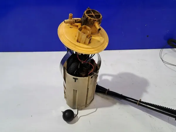 Bomba de combustível VOLVO S80 I 2.4L diesel 2005 30761736 image 3