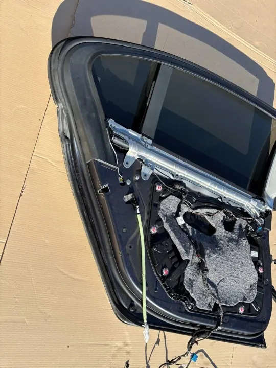 BMW G11 Vänster framskärm - Begagnad OEM-del image 7