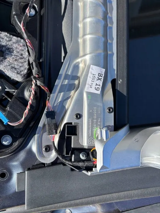 BMW G11 Vänster framskärm - Begagnad OEM-del image 9