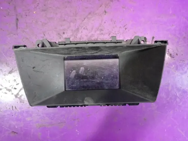 Opel Astra H radionäyttö OEM 13178570 - Käytetty image 2