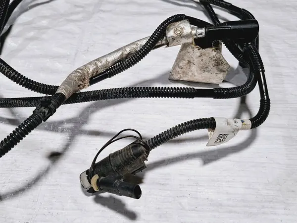 AdBlue-dosausletku OEM 7358306 BMW 7-sarjalle image 5