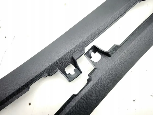 Peugeot 508 II 2020 Tampa lateral do túnel OEM 9816014077 image 3