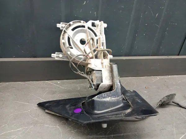 OEM 565027-00 Soporte espejo izquierdo delantero VW T5 image 4