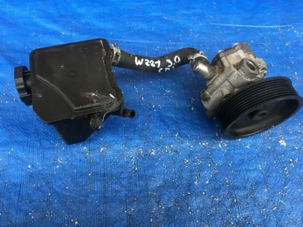 Pompe de direction Mercedes W221 S-Class OEM A0044668901 image 2