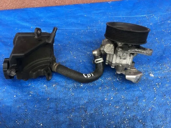 Pompe de direction Mercedes W221 S-Class OEM A0044668901 image 4