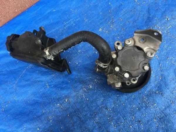Pompe de direction Mercedes W221 S-Class OEM A0044668901 image 9