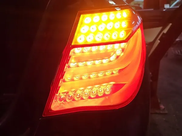 Luz trasera LED derecha BMW F01 Sedan image 2