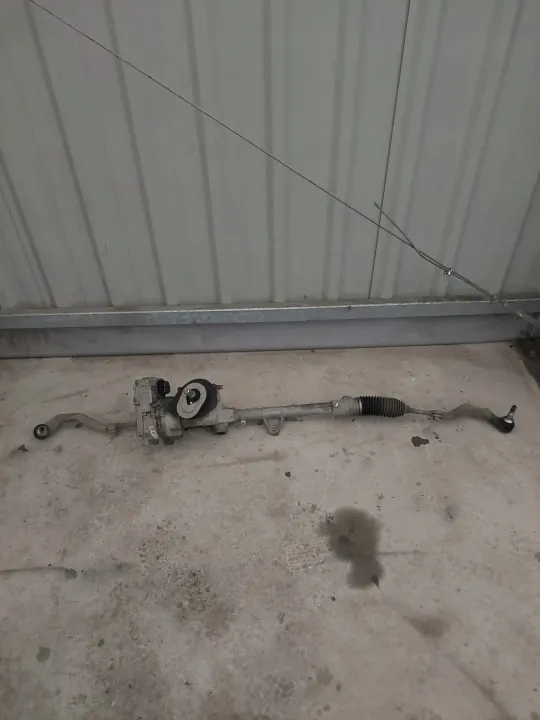 BMW 2 F45 F46 MAGLOWNICA OEM 9892295 - Gebruikt image 2