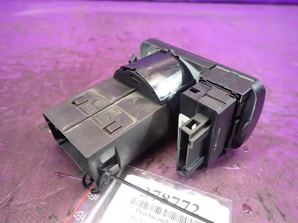 SEAT LEON I 99-05 Lichtschalter 1M1941531L image 3