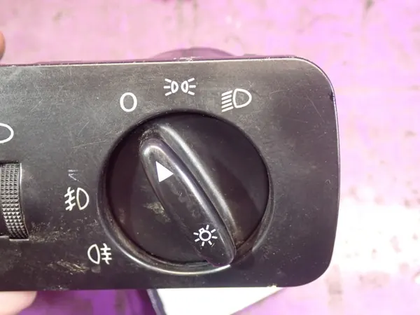 SEAT LEON I 99-05 Lichtschalter 1M1941531L image 7