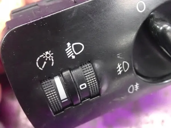 SEAT LEON I 99-05 Lichtschalter 1M1941531L image 8