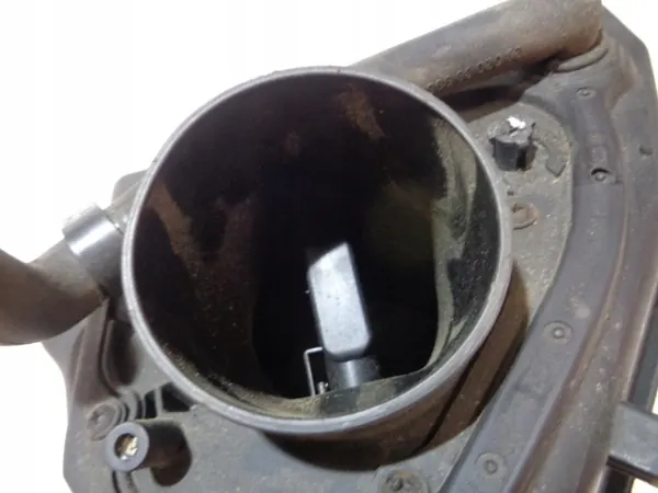 Ilmansuodattimen Kotelo A8 D3 Q7 4.2TDI image 6