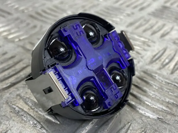 Capteur de pluie Jeep OEM 68184876AA - État utilisé image 2