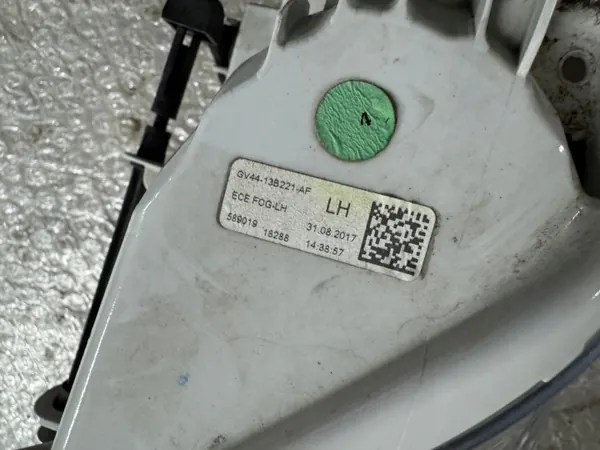 Farol Halogéneo Esquerdo Ford Kuga Lift OEM GV44-13B221-AF image 3