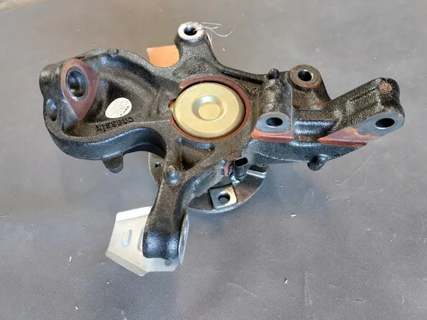 Mercedes Sprinter W907 Främre Vänster Hjulnav A9073300000 image 2