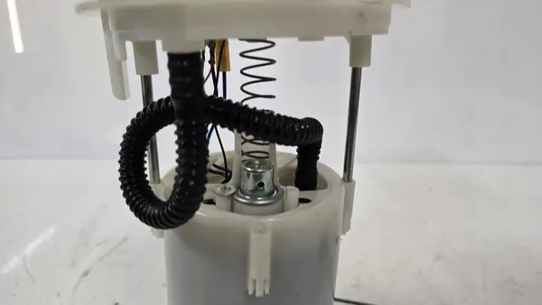 Brandstofpomp Renault Grand Espace IV Lift 2.0T Turbo OEM image 6