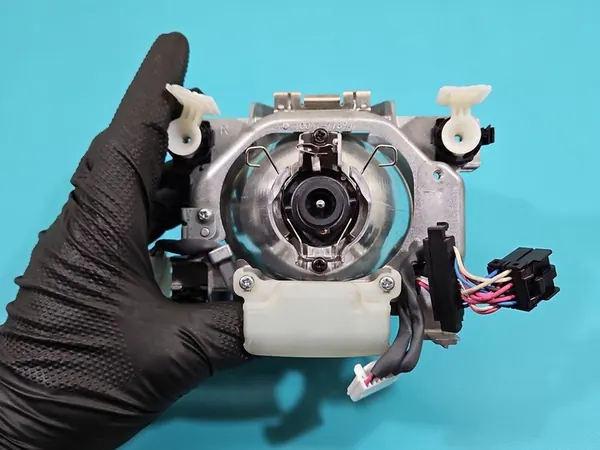 Xenon Linssi Oikea Ajovalo Lexus RX II 03-08 10047-77894 image 4