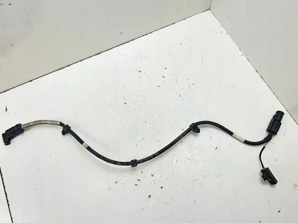 Mercedes-Benz AdBlue-Zuleitung OEM 5463051900 image 3