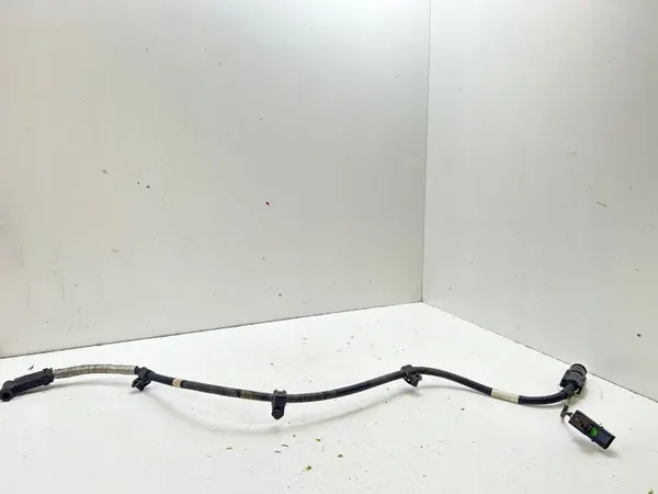 Mercedes-Benz AdBlue-Zuleitung OEM 5463051900 image 4