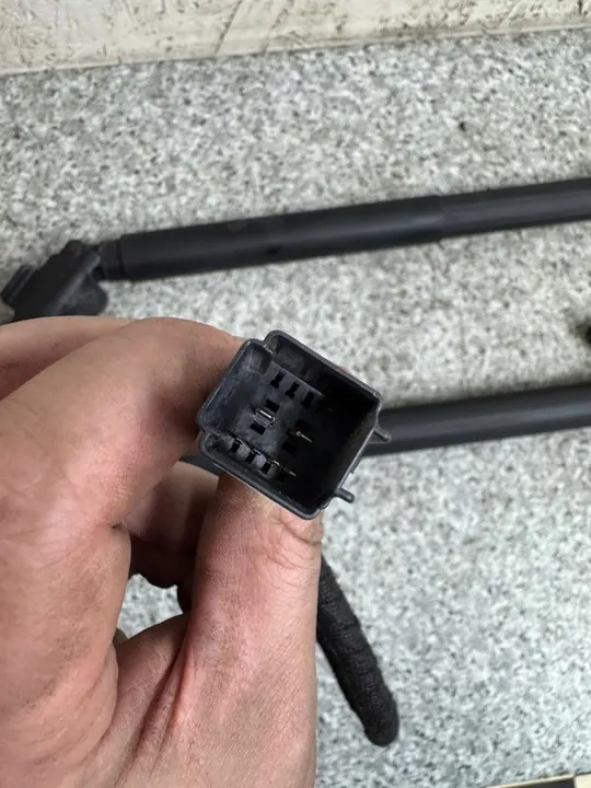 Elektrisk baklucka aktuator höger vänster Volvo XC60 2012-2015 image 9