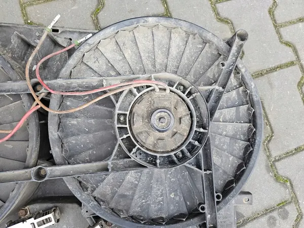 Motor eléctrico Volkswagen OE, ventilador de radiador image 3