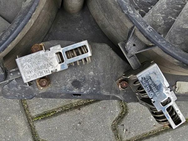 Motor eléctrico Volkswagen OE, ventilador de radiador image 5