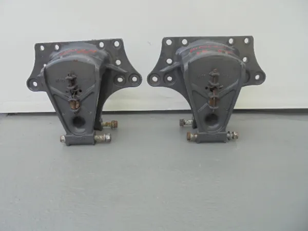 OEM 1302N bakre fjäderfäste för Renault Midlum image 2