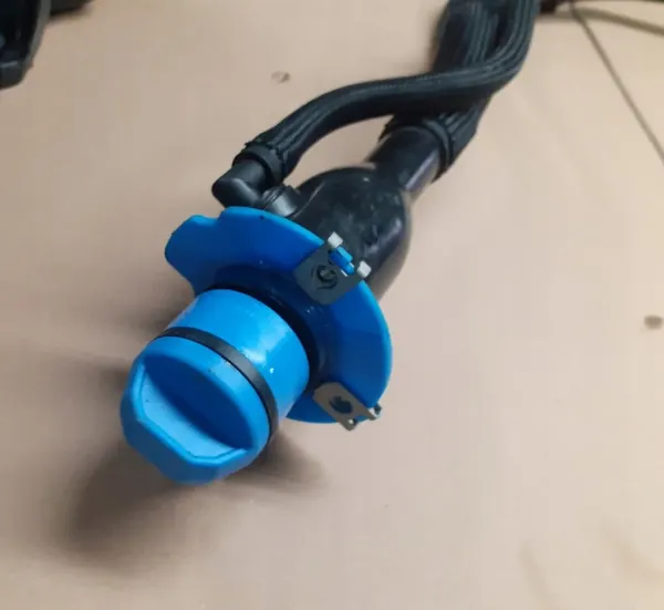 Depósito AdBlue Ford OE JB3G-5J232-BE para Ranger image 3