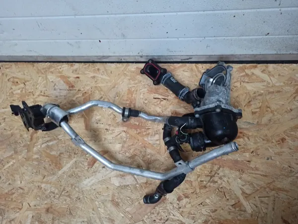 Vattenpump Termostat Slangar Audi RS6 RS7 079121013 image 2