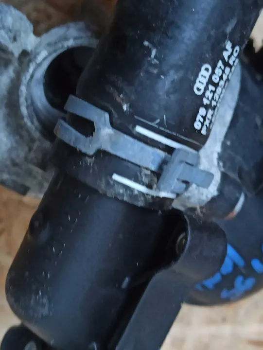 Vattenpump Termostat Slangar Audi RS6 RS7 079121013 image 8