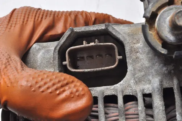 Alternador Mitsubishi Outlander I 2.4 16V MN183450 image 4