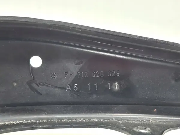 Support phare gauche Mercedes E W212 OEM 2126200191 image 4