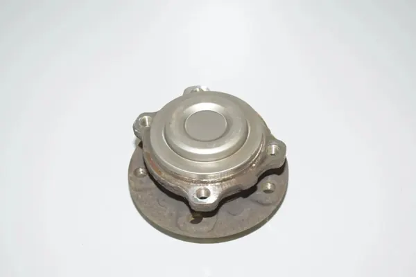 Roulement de fusée avant gauche OEM 6850158 image 3