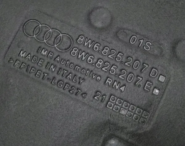 Onderbodenscherm links Audi A5 F5 8W6 OEM 8W6825207E image 5