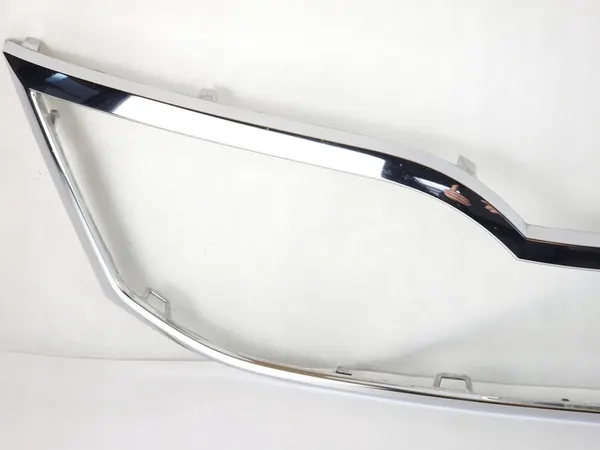 SKODA OCTAVIA 3 III GRILL FRAME CHROME 5E0853761C image 4