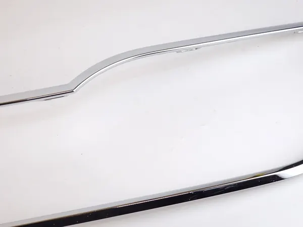 SKODA OCTAVIA 3 III GRILL FRAME CHROME 5E0853761C image 6