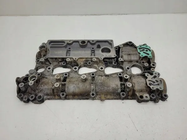 Couvercle de soupape VOLVO V40 II 2.0 B 245 31316034 image 1