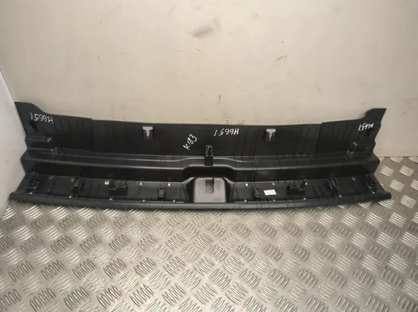 Painel fechadura porta-malas Audi Q5 OEM 8MA864483A image 3