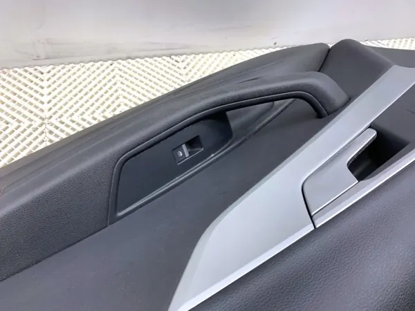OEM LORK-2068-117090 Oven Verhoilu Etu Oikea Audi A4 B9 image 3