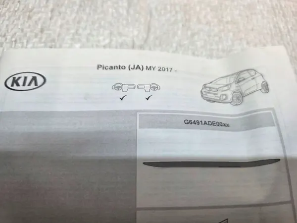 Bande de hayon arrière KIA Picanto OEM G6491ADE00RD image 4