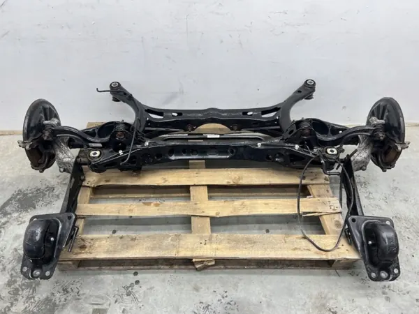 VW Tiguan II bakaxelbalk OEM MMAUTKO-27767 image 2